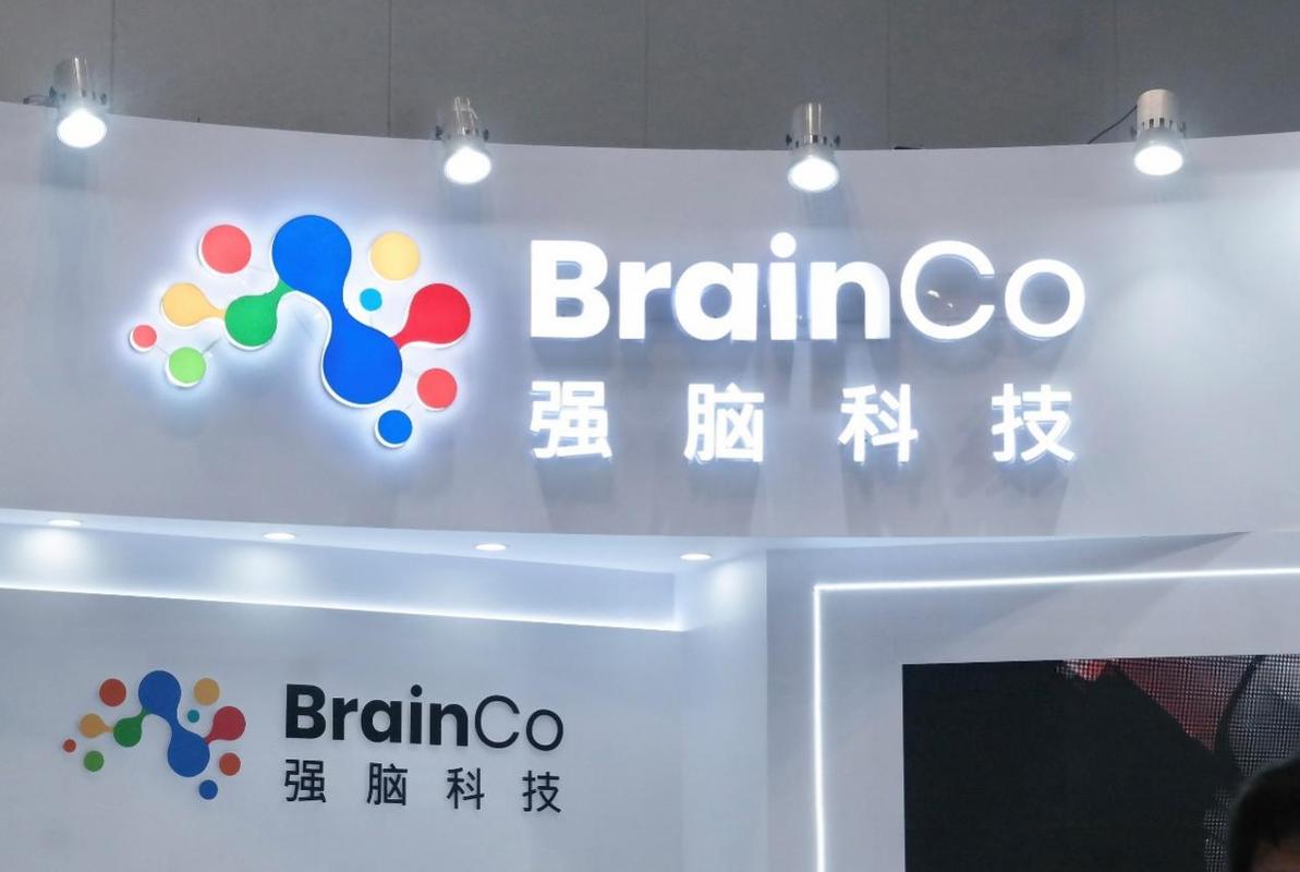 从智能头箍到安睡仪:90亿"强脑科技"为何总踩在争议边缘?